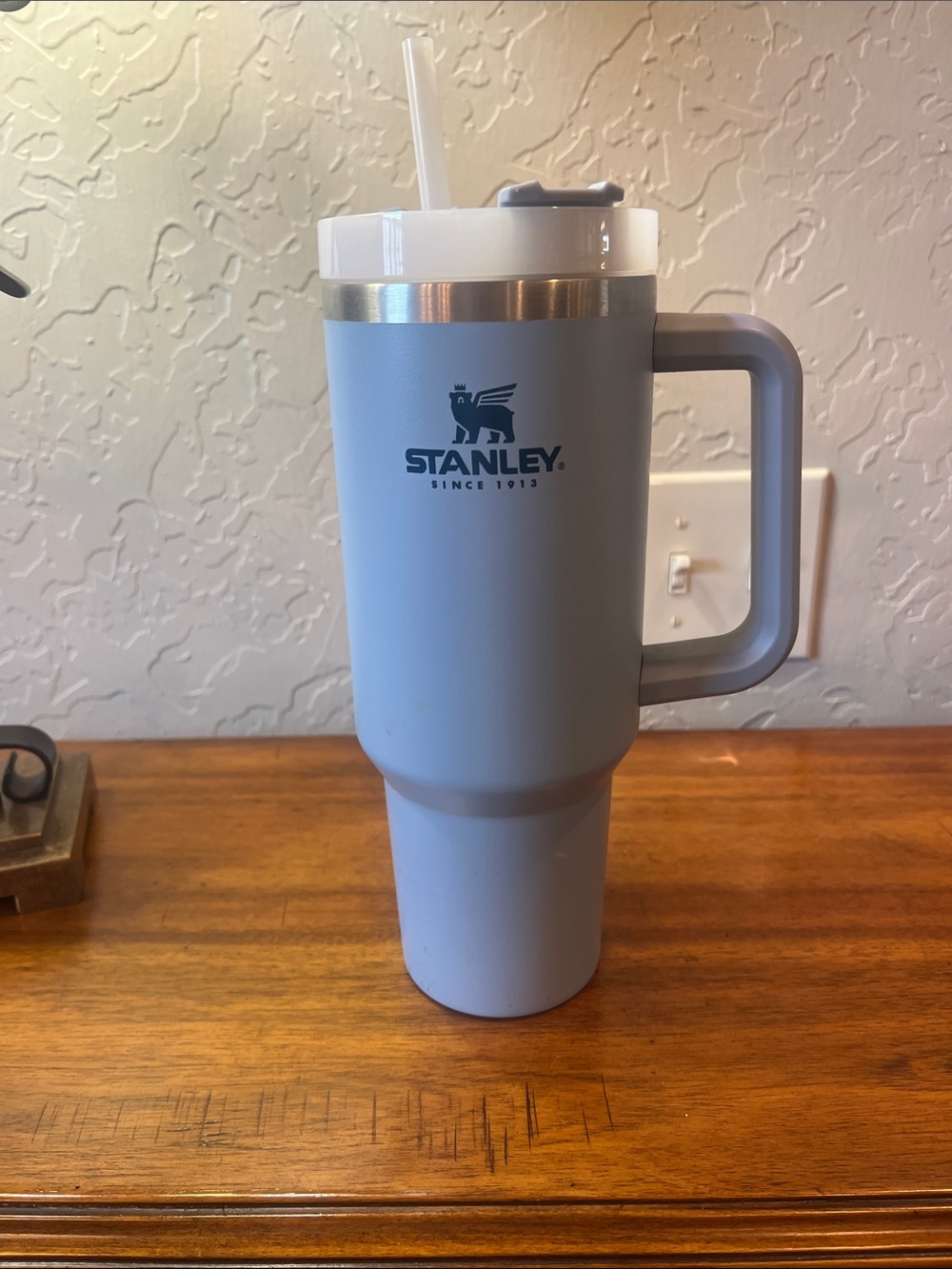 Stanley 40 oz  Powder Blue Travel Tumbler with Handle and White Lid